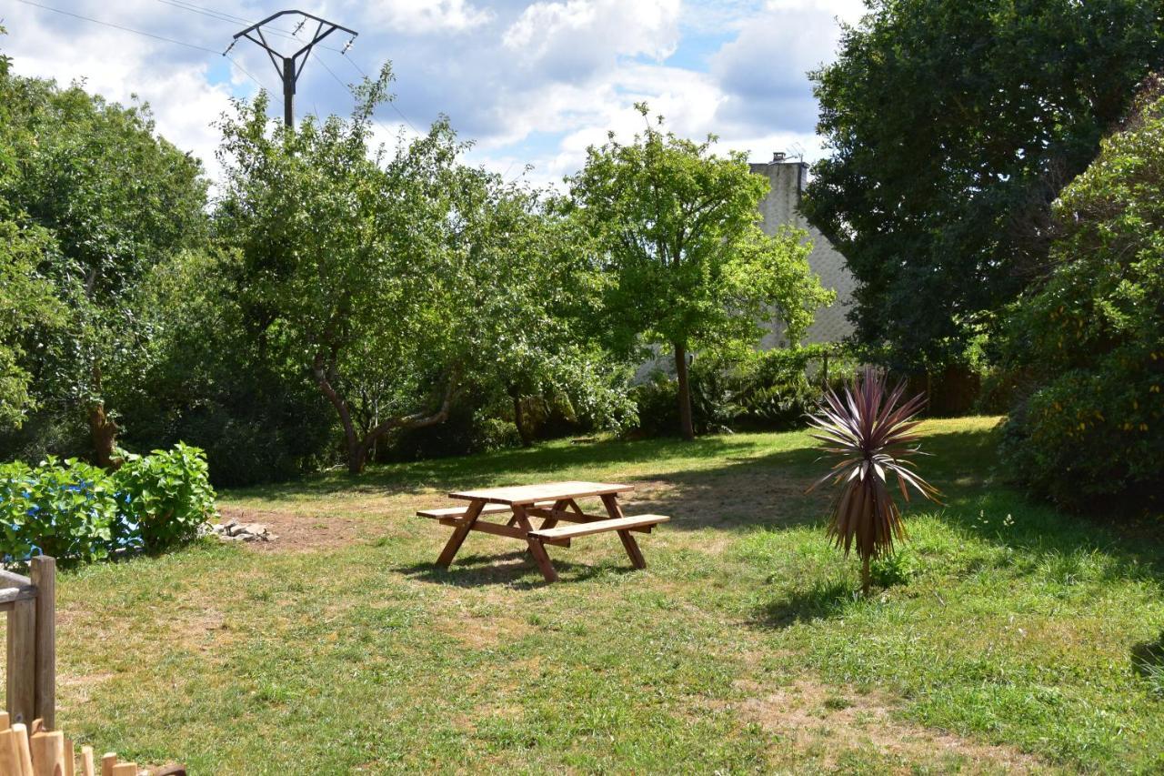 Mobil-Home A La Campagne Le Faou Exterior photo